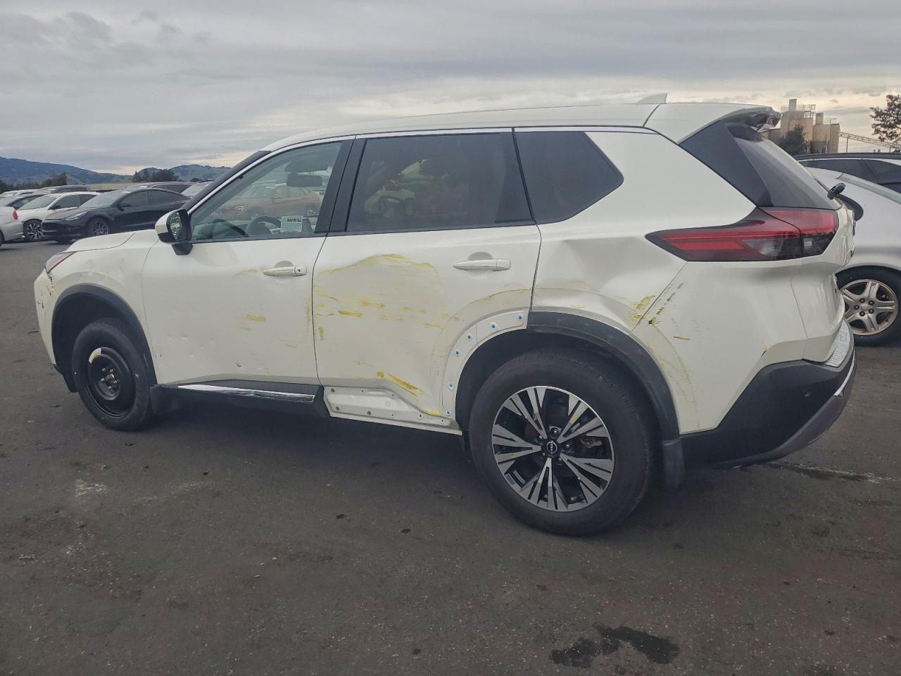 2023 NISSAN ROGUE SV photo 2