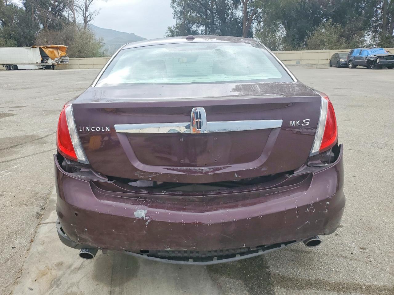 2011 LINCOLN MKS photo 6