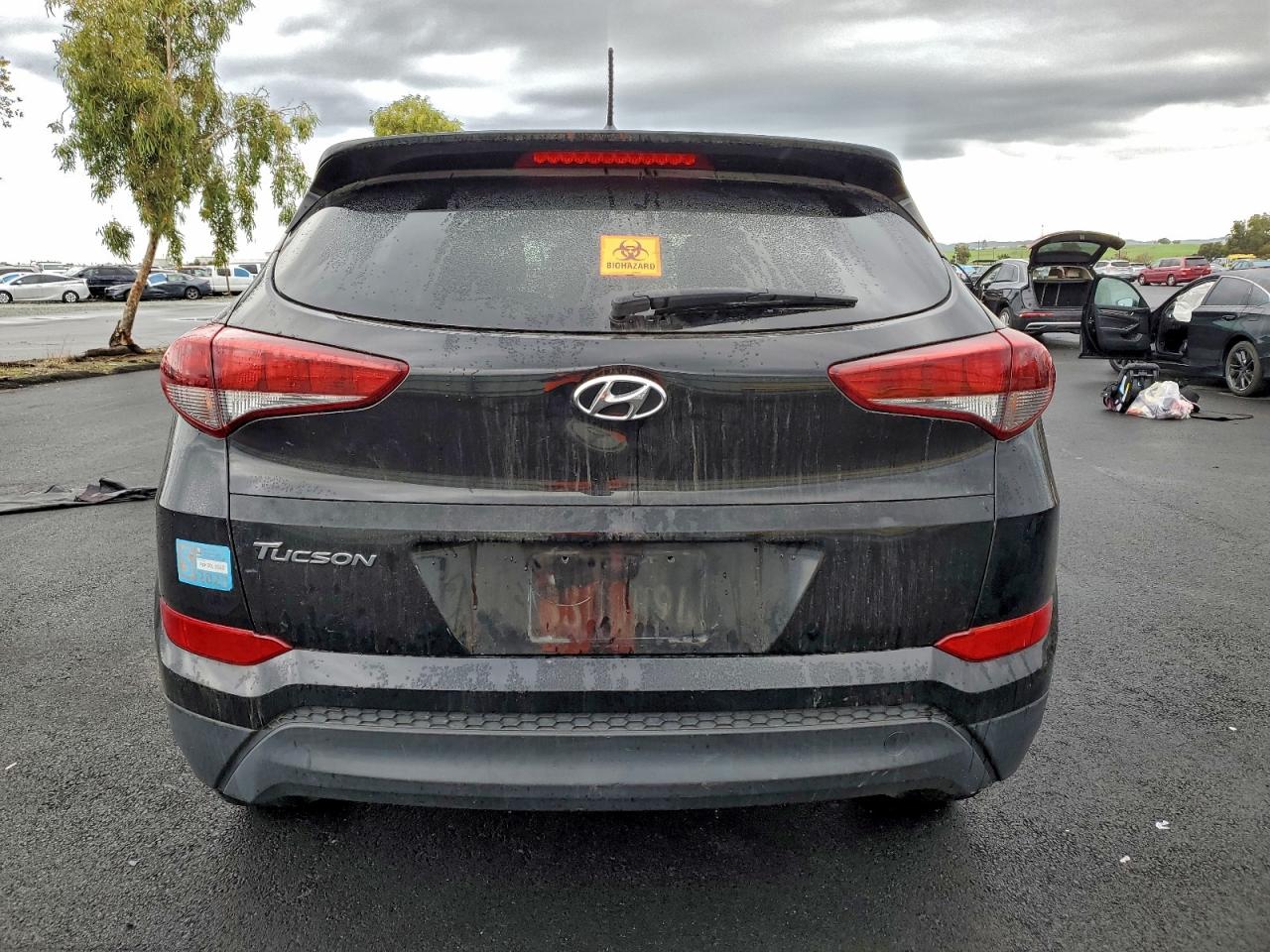 2018 HYUNDAI TUCSON SE photo 6