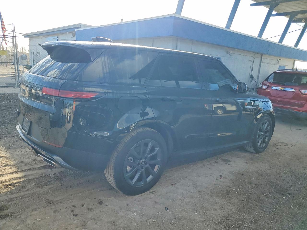 2025 LAND ROVER RANGE ROVER SPORT S photo 3