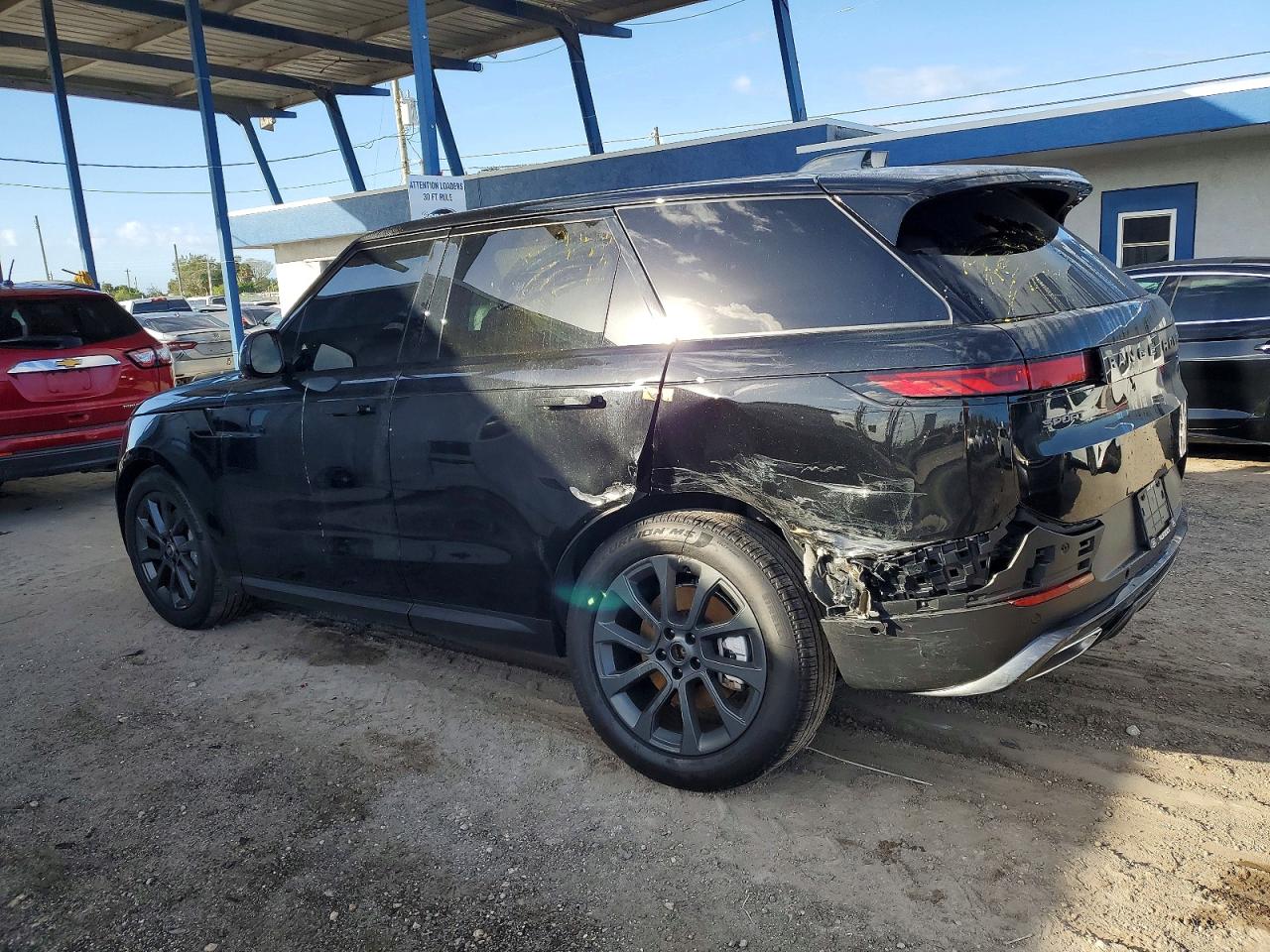 2025 LAND ROVER RANGE ROVER SPORT S photo 2