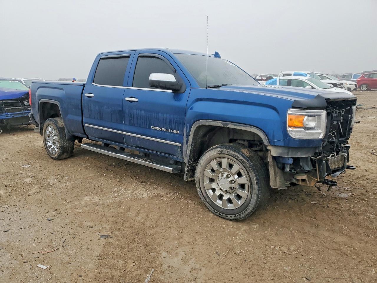 2015 GMC SIERRA K2500 DENALI photo 4