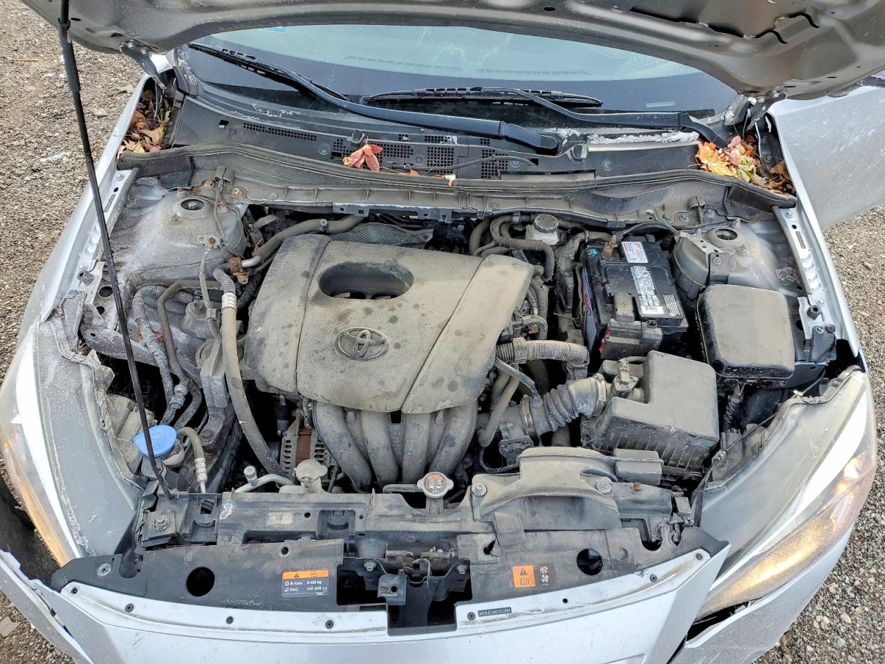 2019 TOYOTA YARIS photo 31