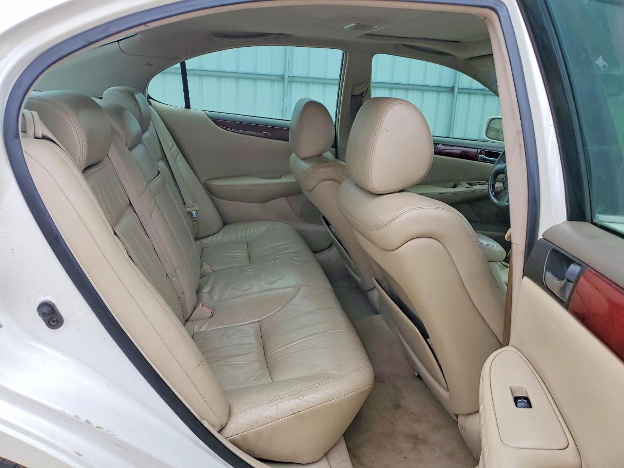 2003 LEXUS ES 300 photo 10