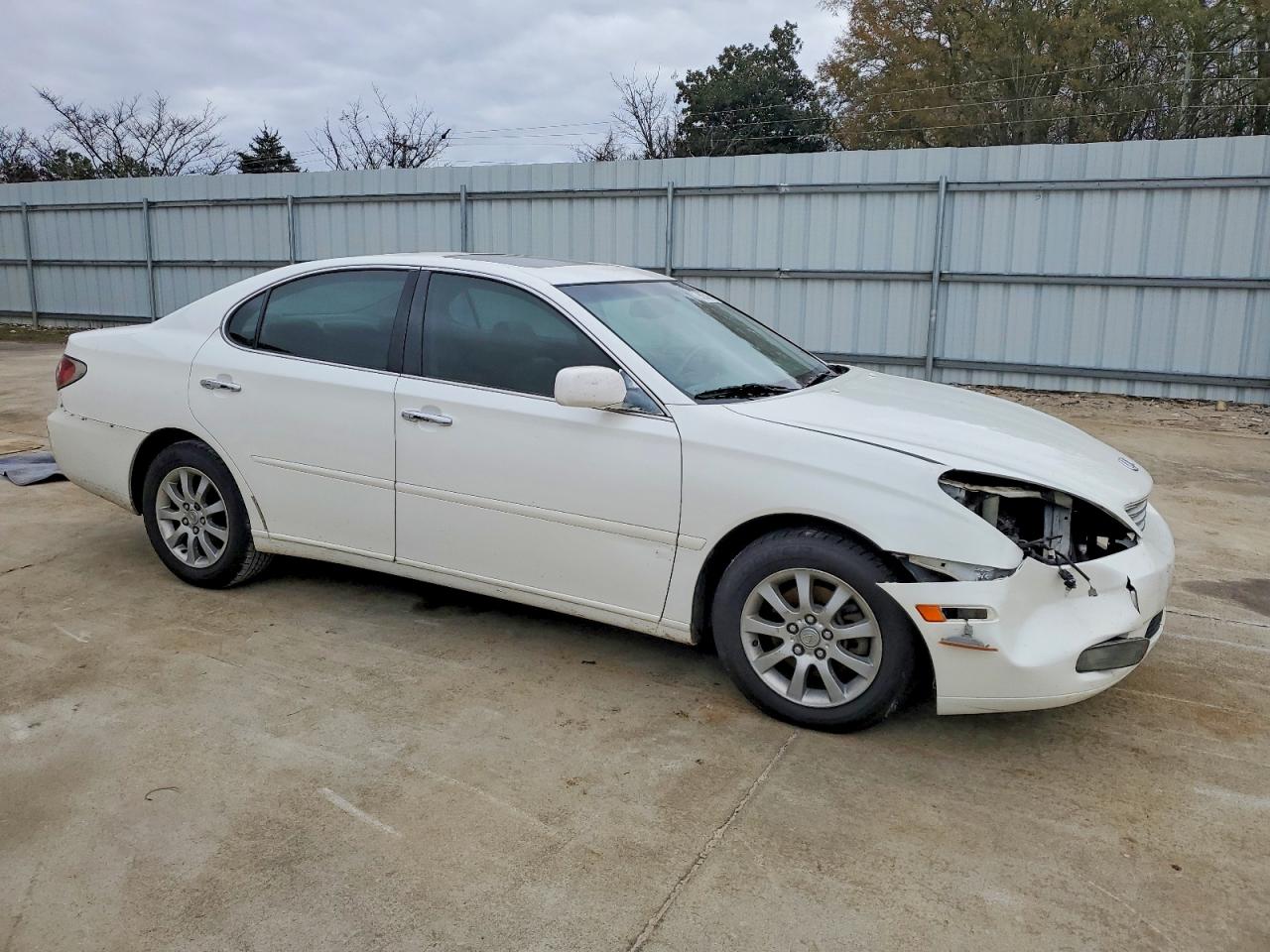 2003 LEXUS ES 300 photo 4