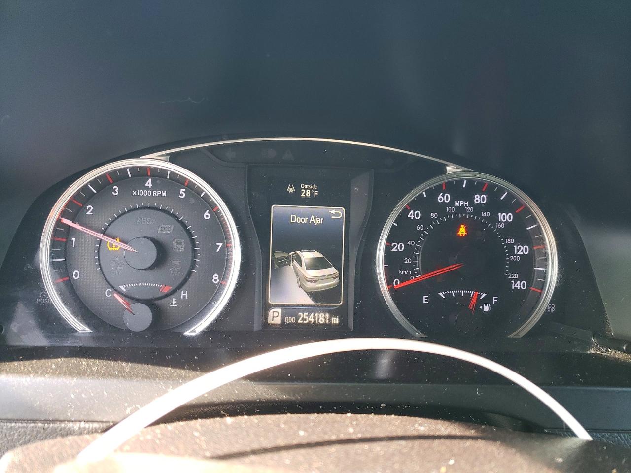 2016 TOYOTA CAMRY LE photo 17