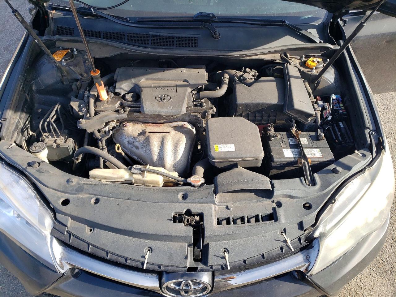 2016 TOYOTA CAMRY LE photo 21