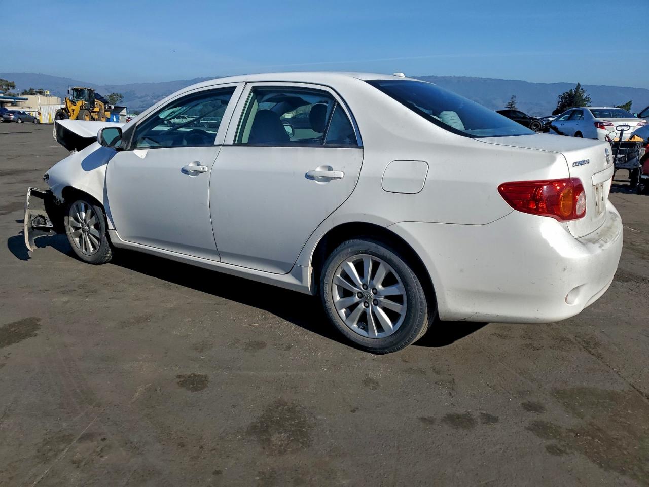 2010 TOYOTA COROLLA BASE photo 3