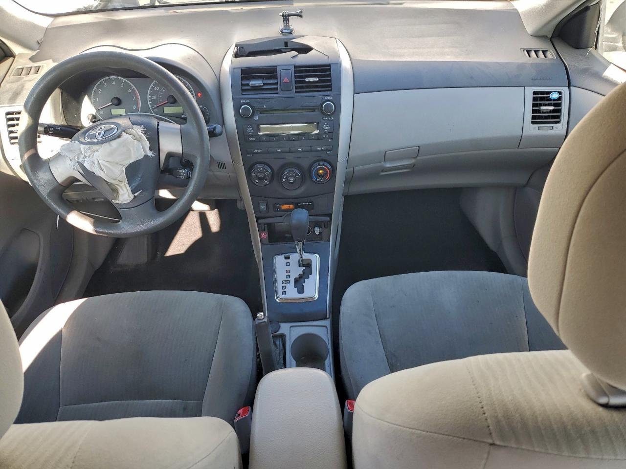 2010 TOYOTA COROLLA BASE photo 15