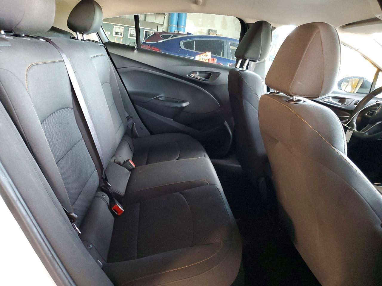 2016 CHEVROLET CRUZE LS photo 10