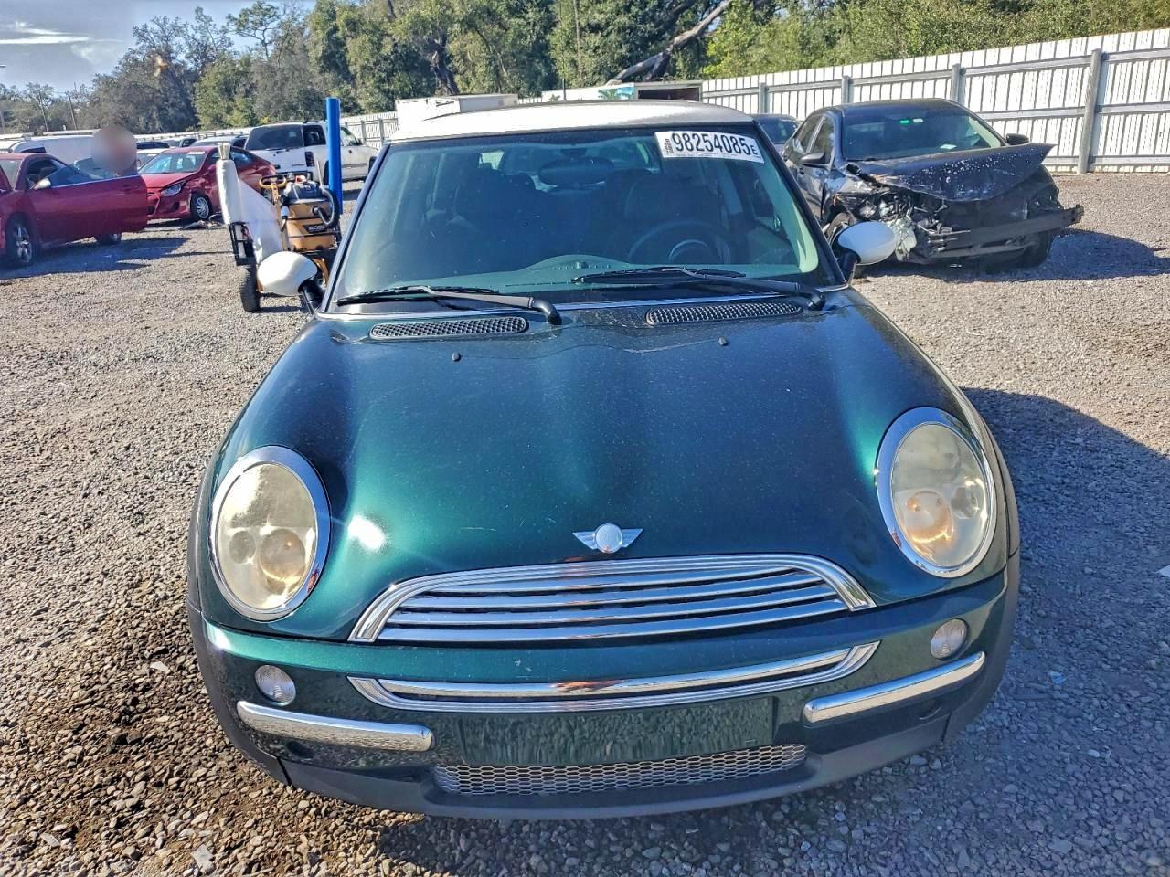 2004 MINI COOPER photo 5