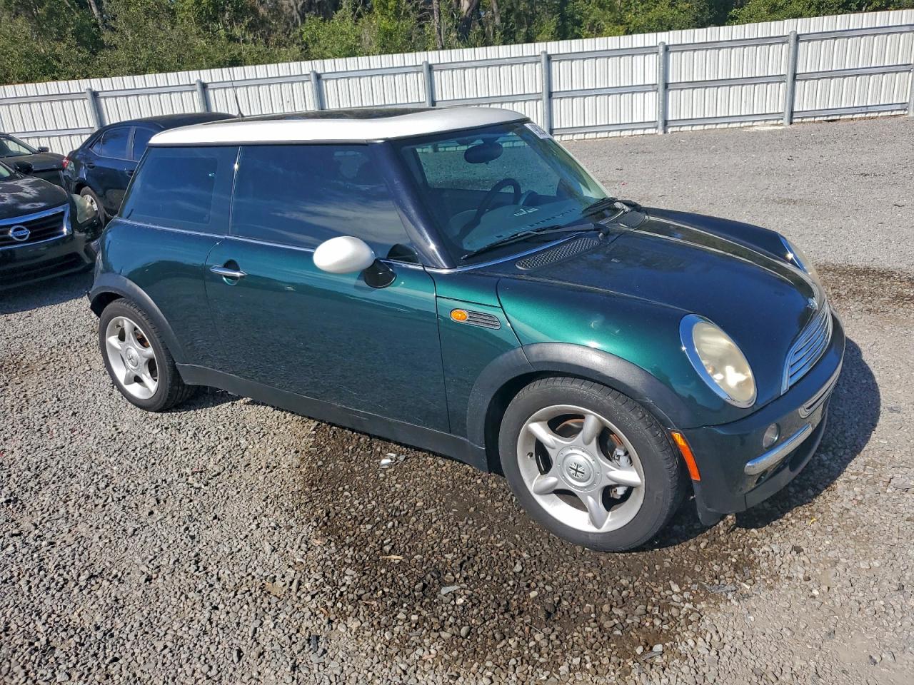 2004 MINI COOPER photo 4