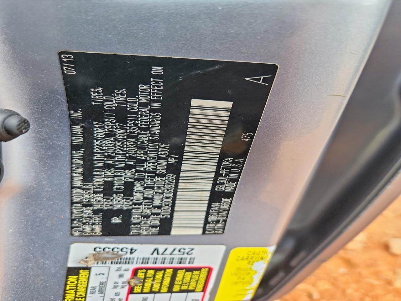 2013 TOYOTA SIENNA photo 37