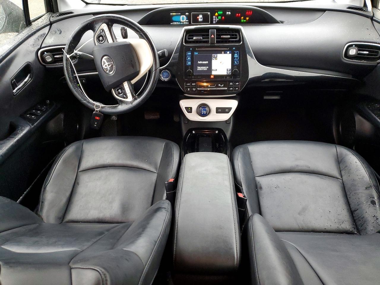 2017 TOYOTA PRIUS photo 15