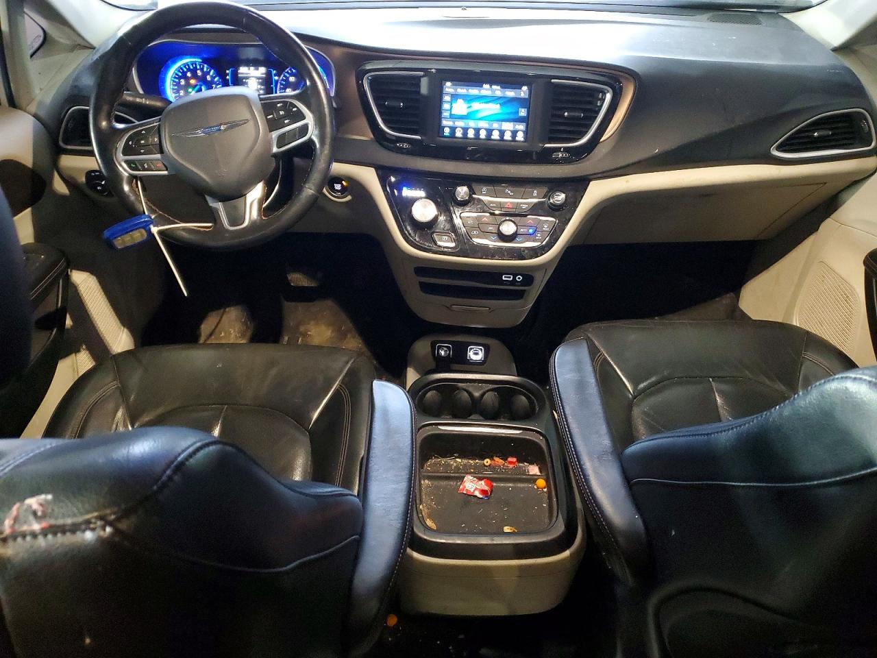 2019 CHRYSLER PACIFICA TOURING L photo 15