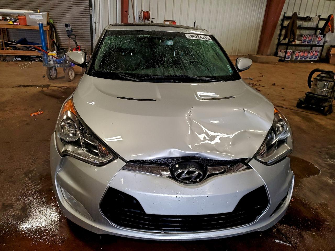 2013 HYUNDAI VELOSTER photo 9