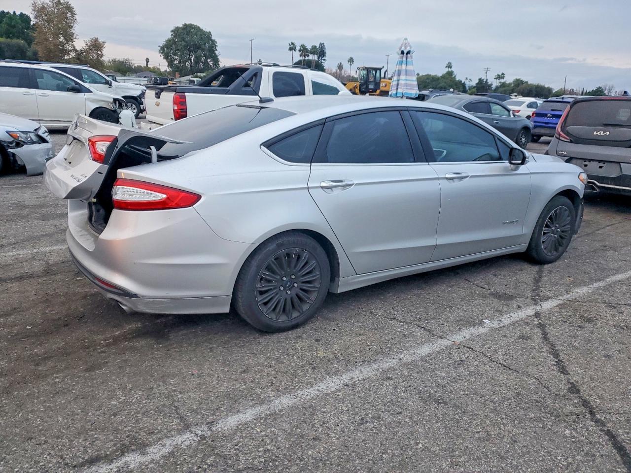 2016 FORD FUSION SE HYBRID photo 3