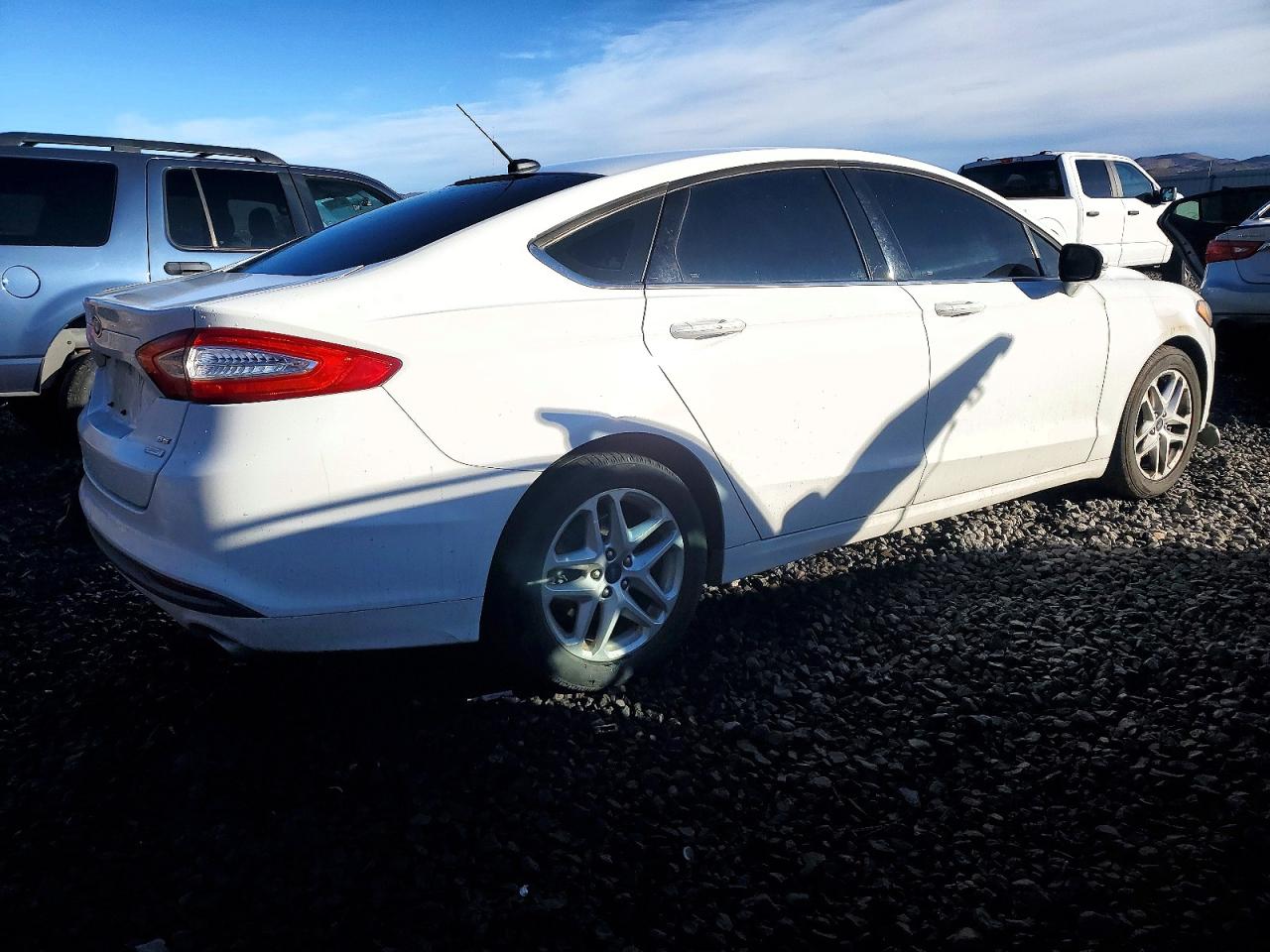 2013 FORD FUSION SE photo 3