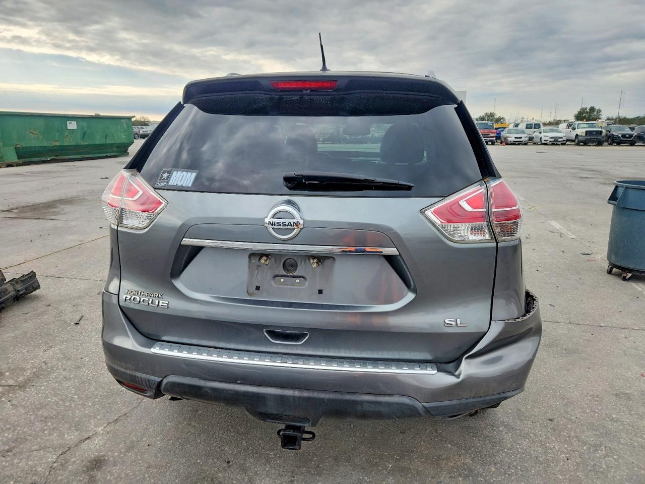 2016 NISSAN ROGUE S photo 6