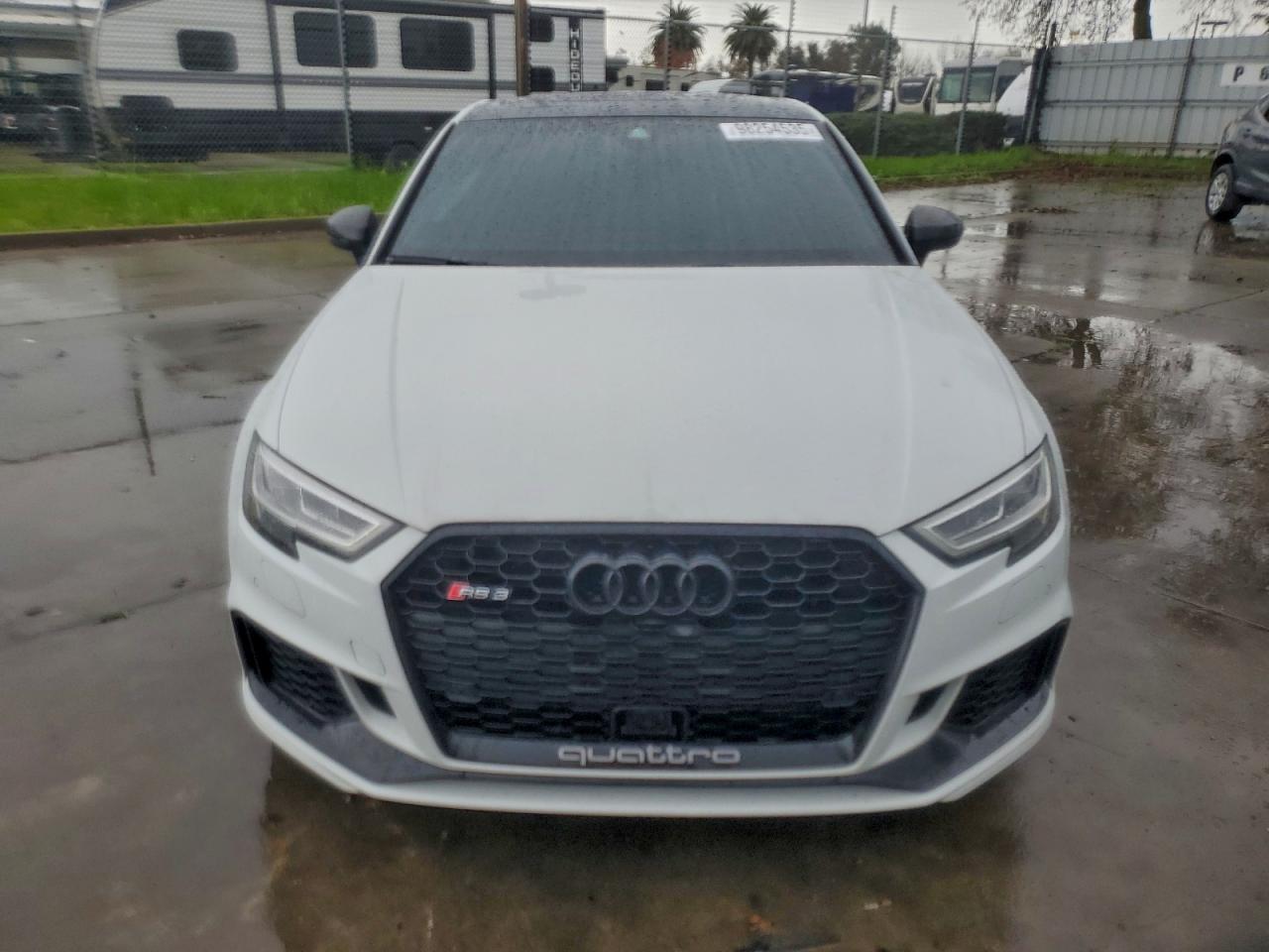 2018 AUDI RS3 photo 5