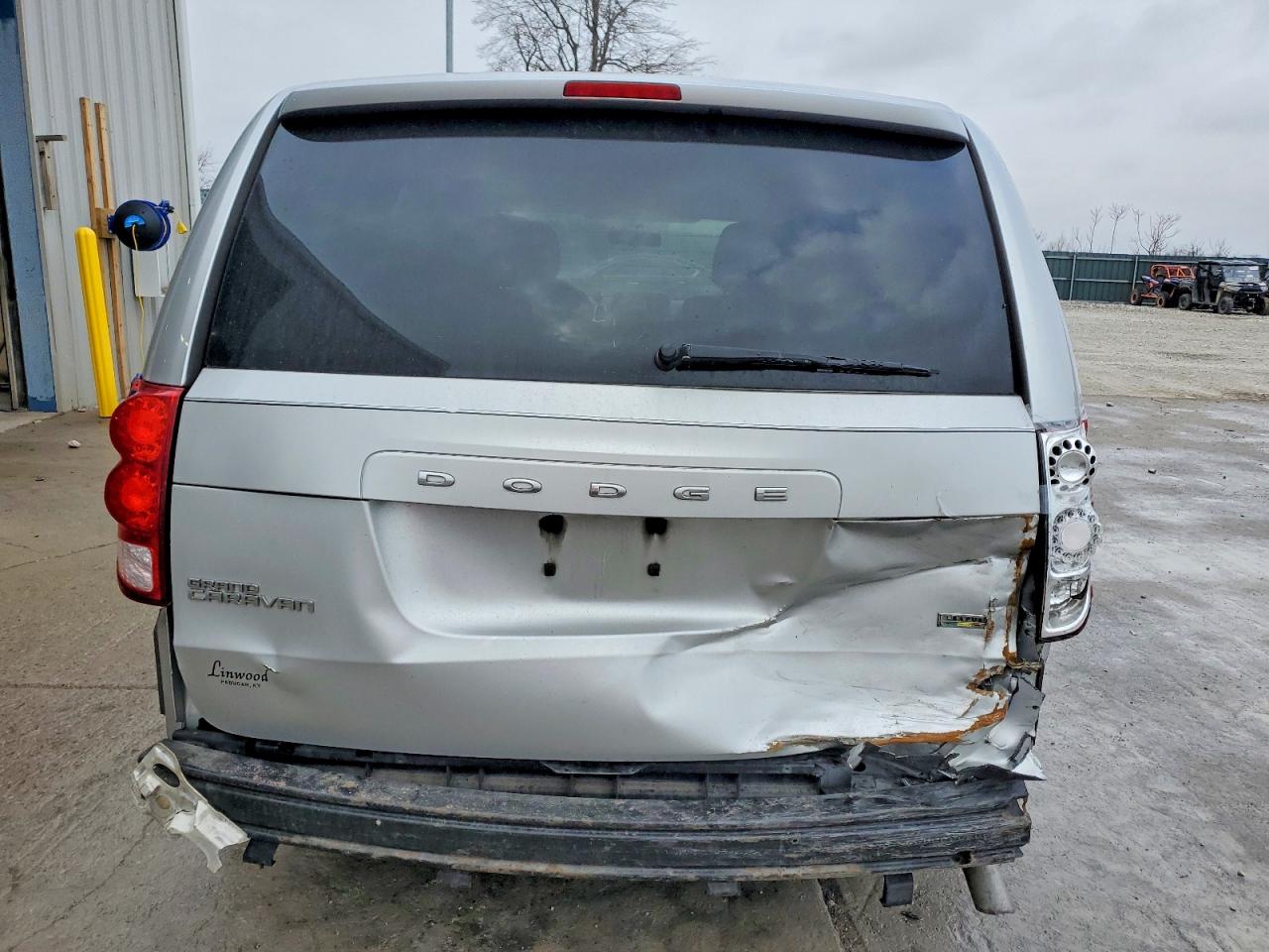 2011 DODGE GRAND CARAVAN MAINSTREET photo 16