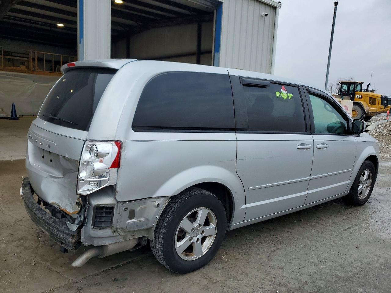 2011 DODGE GRAND CARAVAN MAINSTREET photo 7