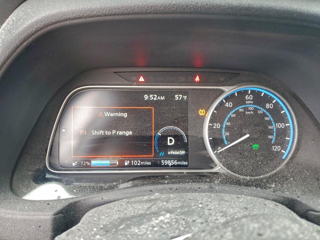 2019 NISSAN LEAF S photo 9