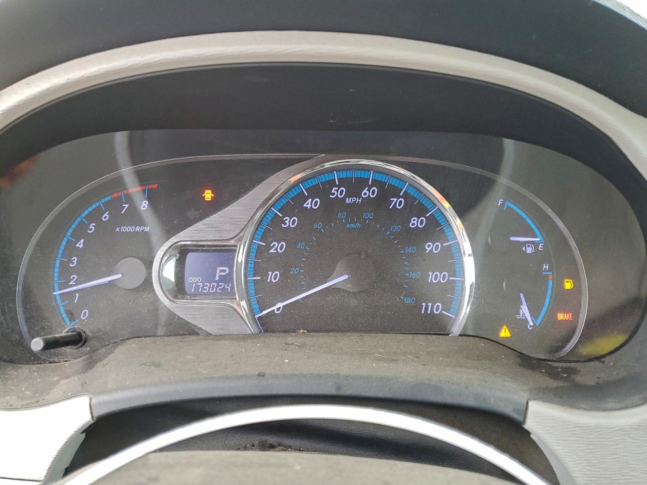 2014 TOYOTA SIENNA XLE photo 9