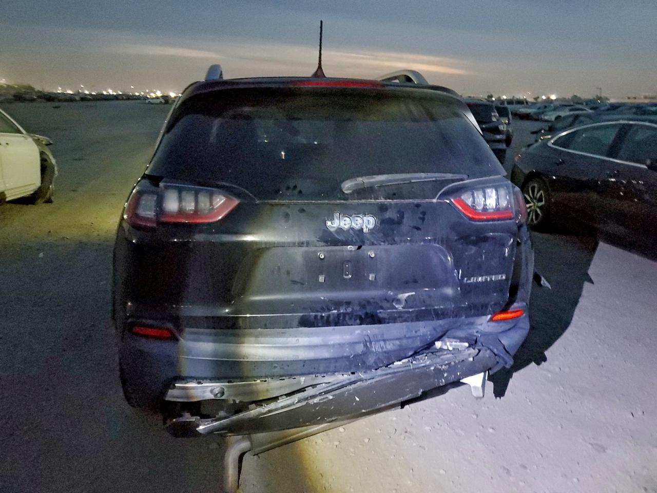 2019 JEEP CHEROKEE LIMITED photo 6