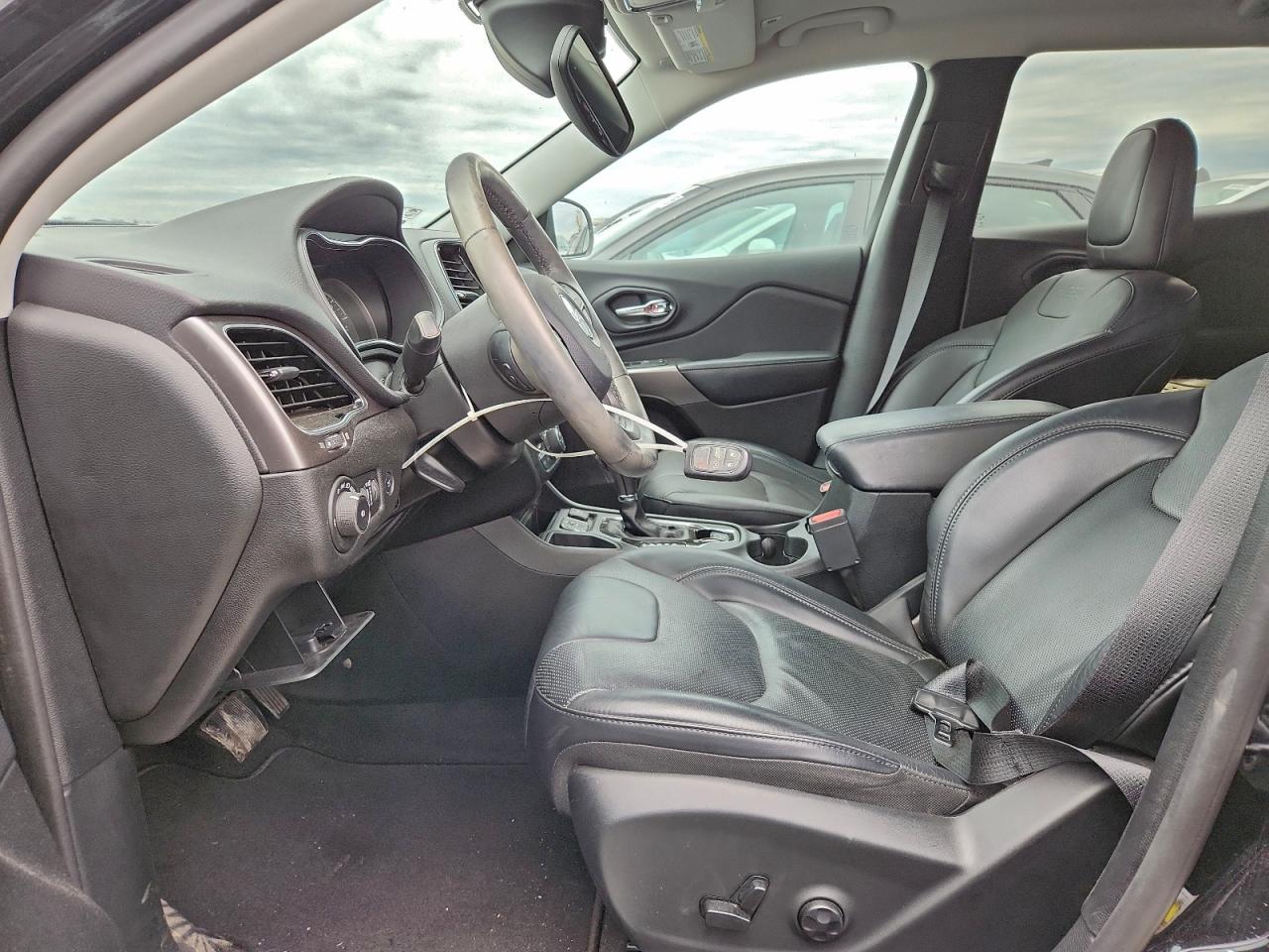 2019 JEEP CHEROKEE LIMITED photo 7
