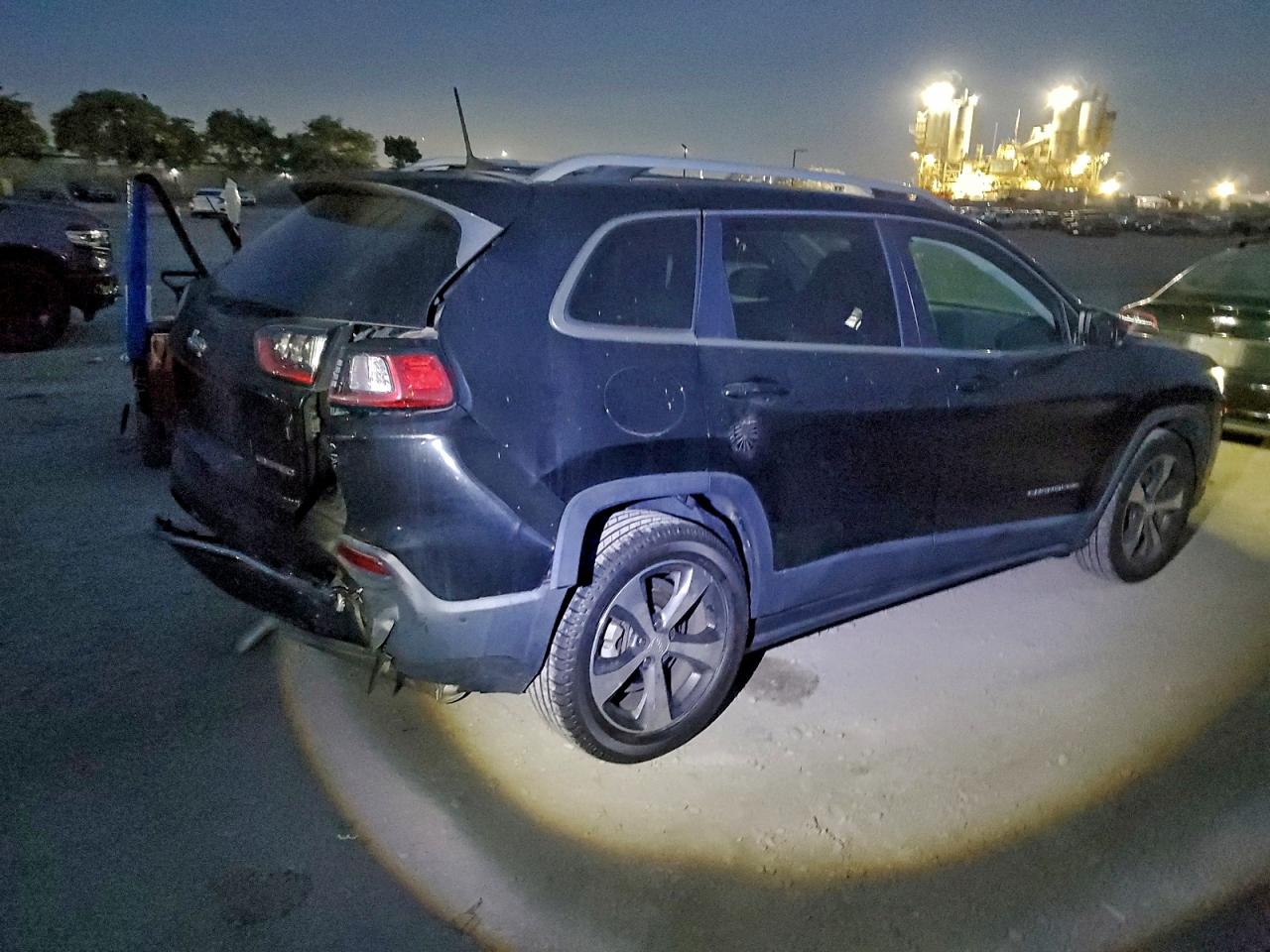 2019 JEEP CHEROKEE LIMITED photo 3