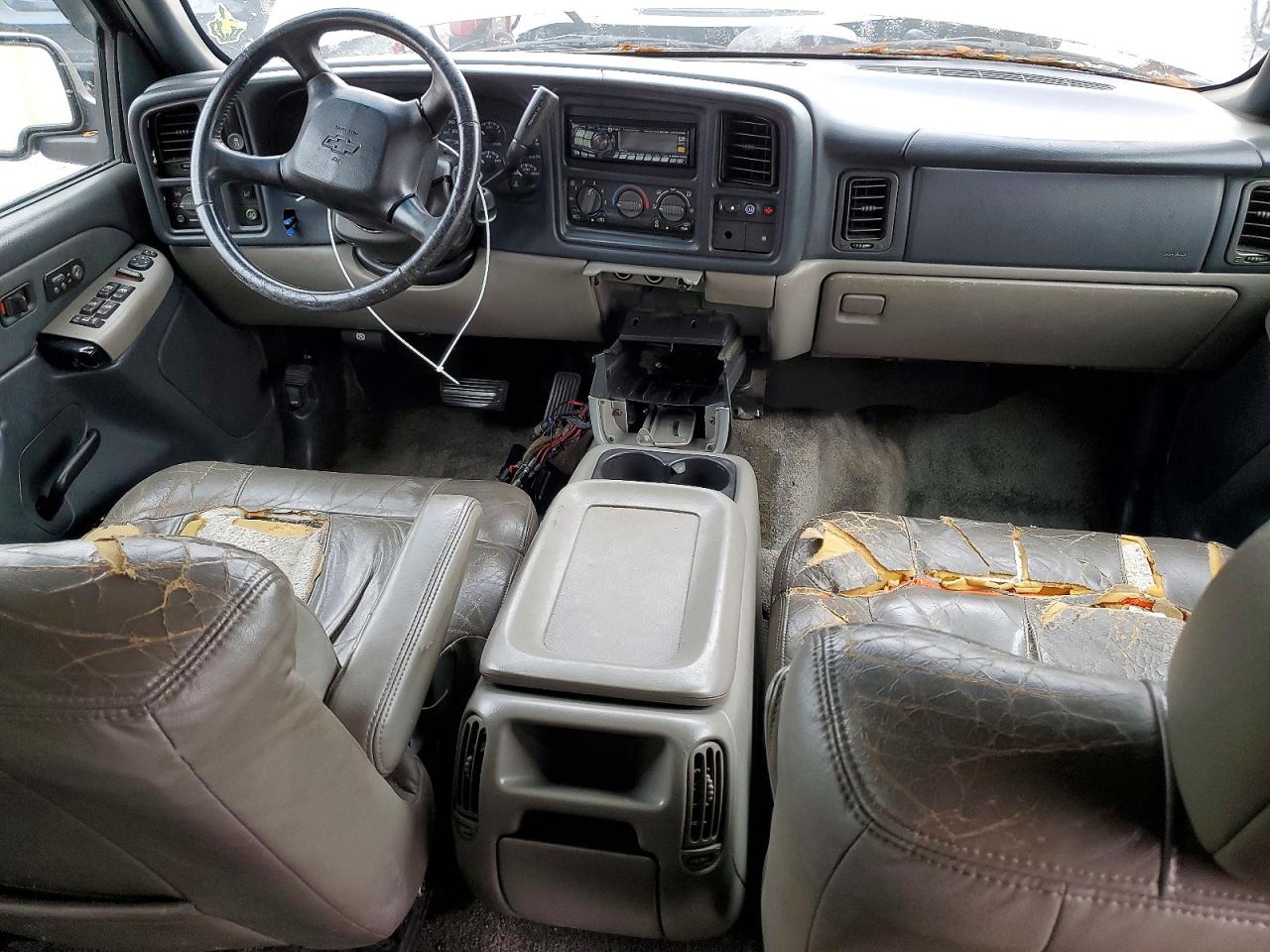 2000 CHEVROLET SUBURBAN C1500 photo 8