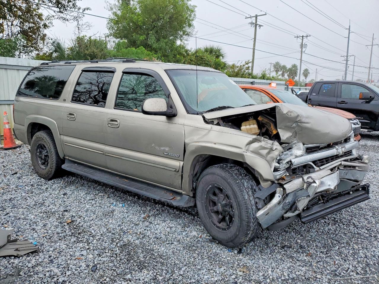 2000 CHEVROLET SUBURBAN C1500 photo 4
