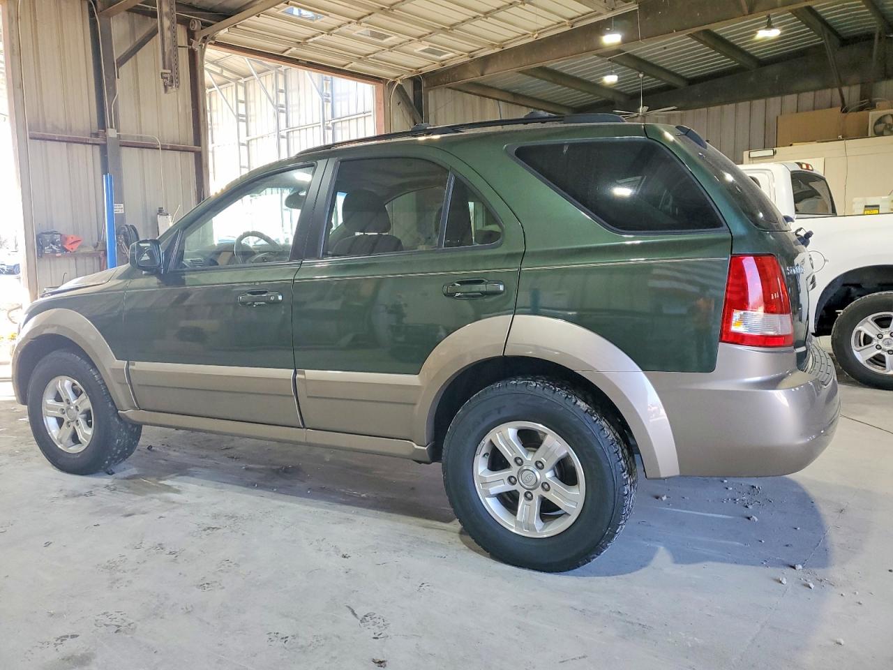 2006 KIA SORENTO EX photo 2