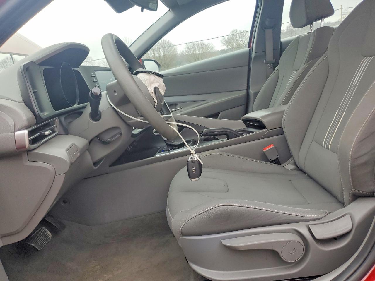 2023 HYUNDAI ELANTRA SEL photo 7