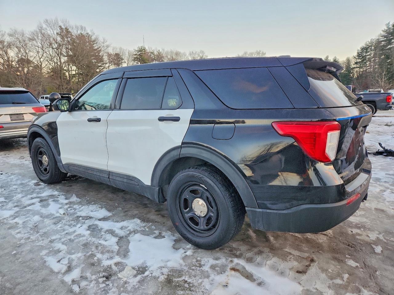 2021 FORD EXPLORER POLICE INTERCEPTOR photo 3