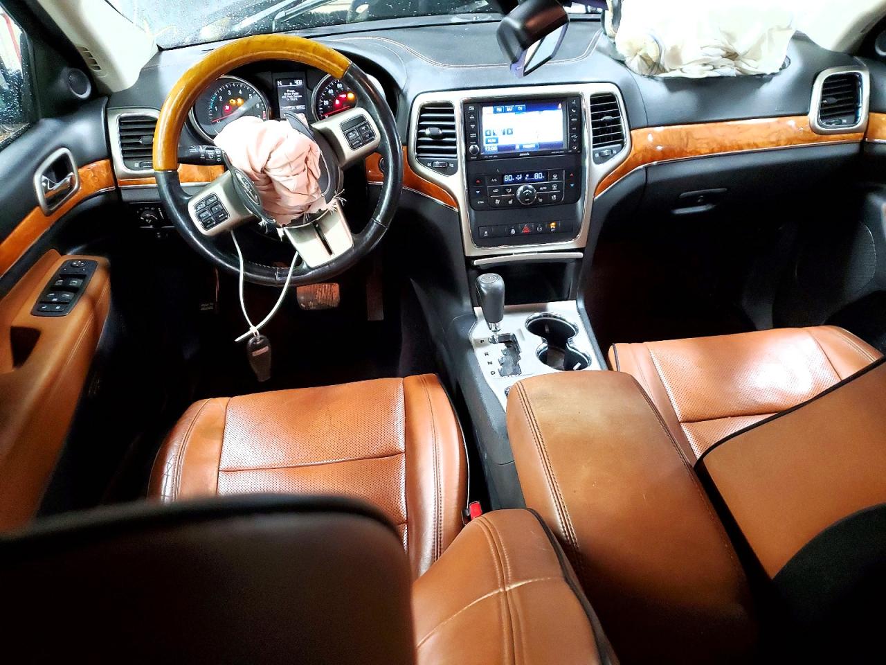 2011 JEEP GRAND CHEROKEE OVERLAND photo 8