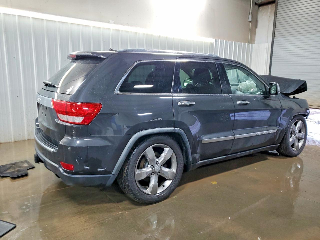 2011 JEEP GRAND CHEROKEE OVERLAND photo 3