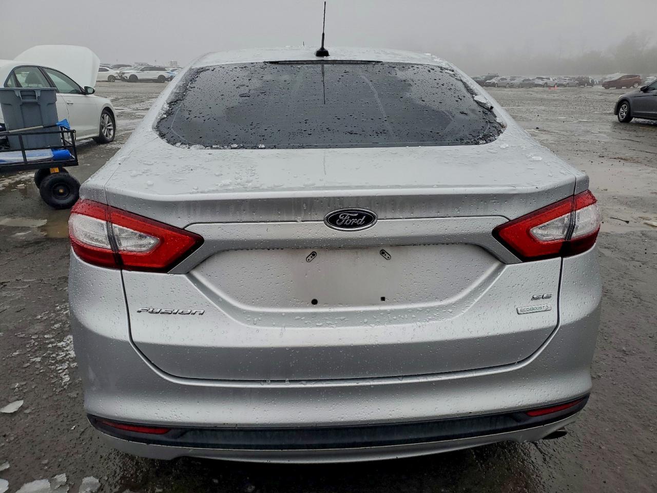 2014 FORD FUSION SE photo 6