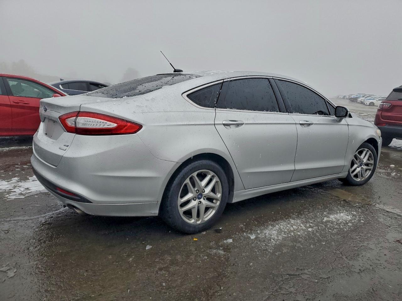 2014 FORD FUSION SE photo 3