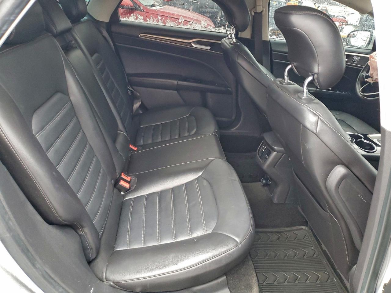 2014 FORD FUSION SE photo 10