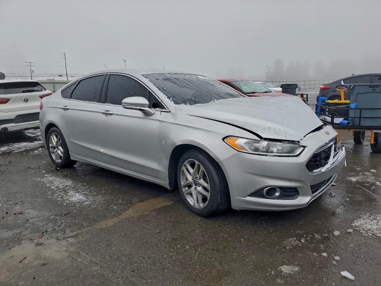 2014 FORD FUSION SE photo 4
