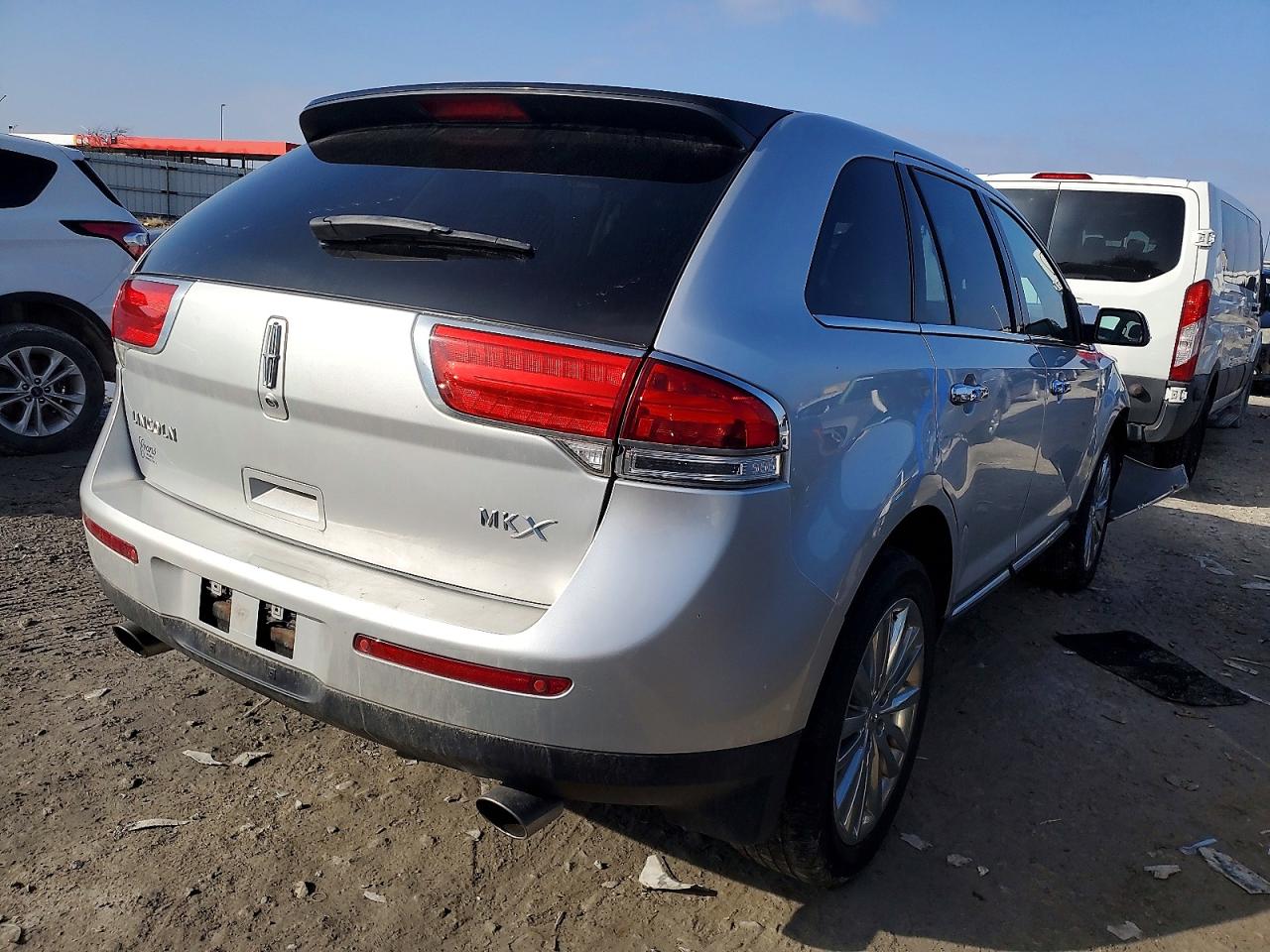 2014 LINCOLN TOWNHOUSE MKX photo 3