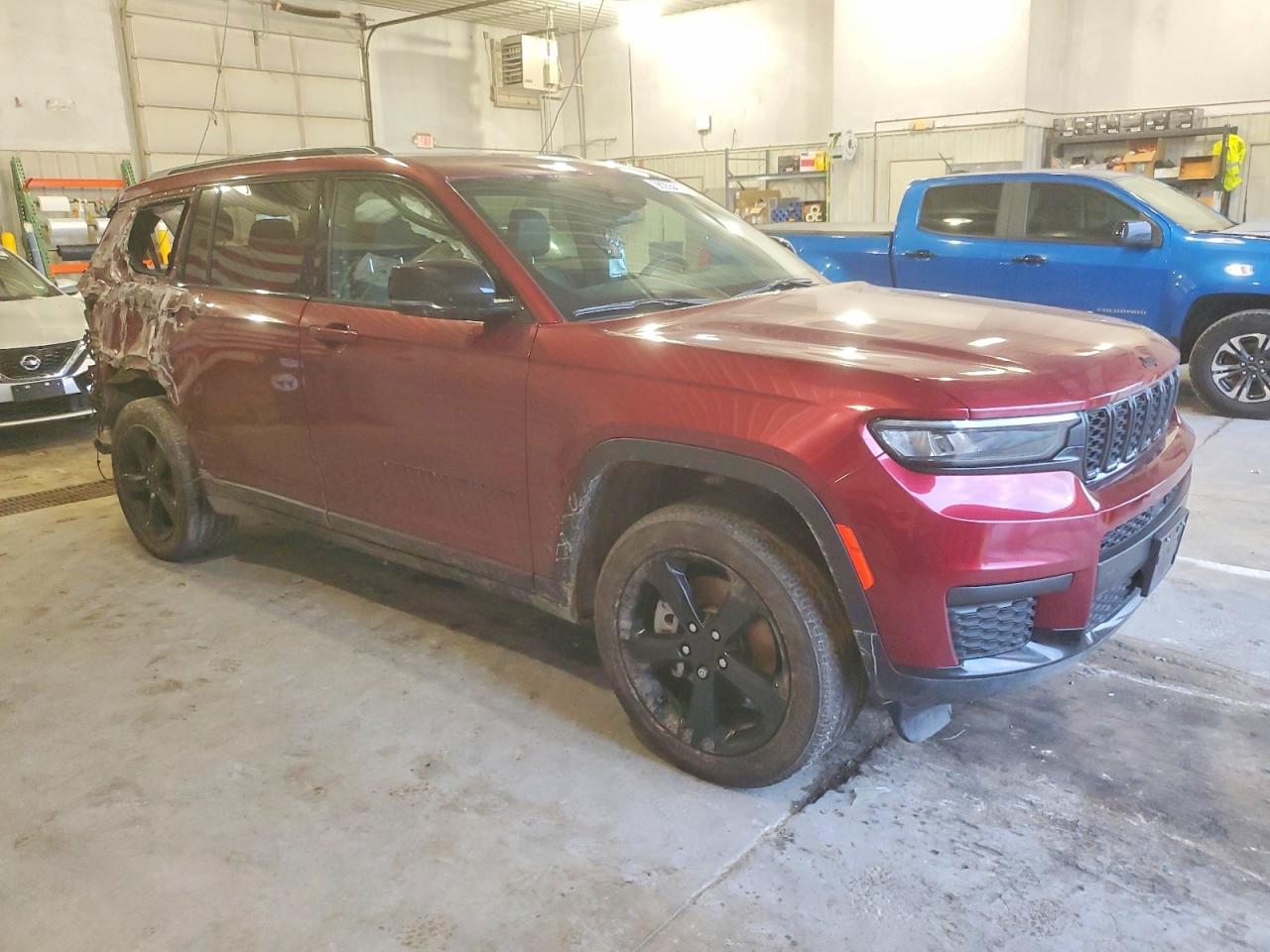 2023 JEEP GRAND CHEROKEE L LAREDO photo 4