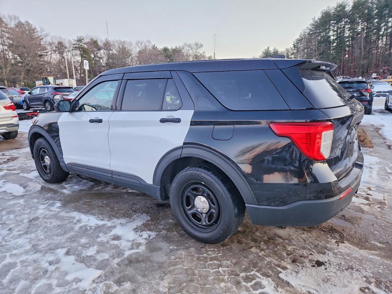 2021 FORD EXPLORER POLICE INTERCEPTOR photo 2