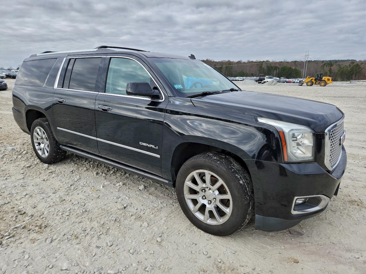 2015 GMC YUKON XL DENALI photo 4