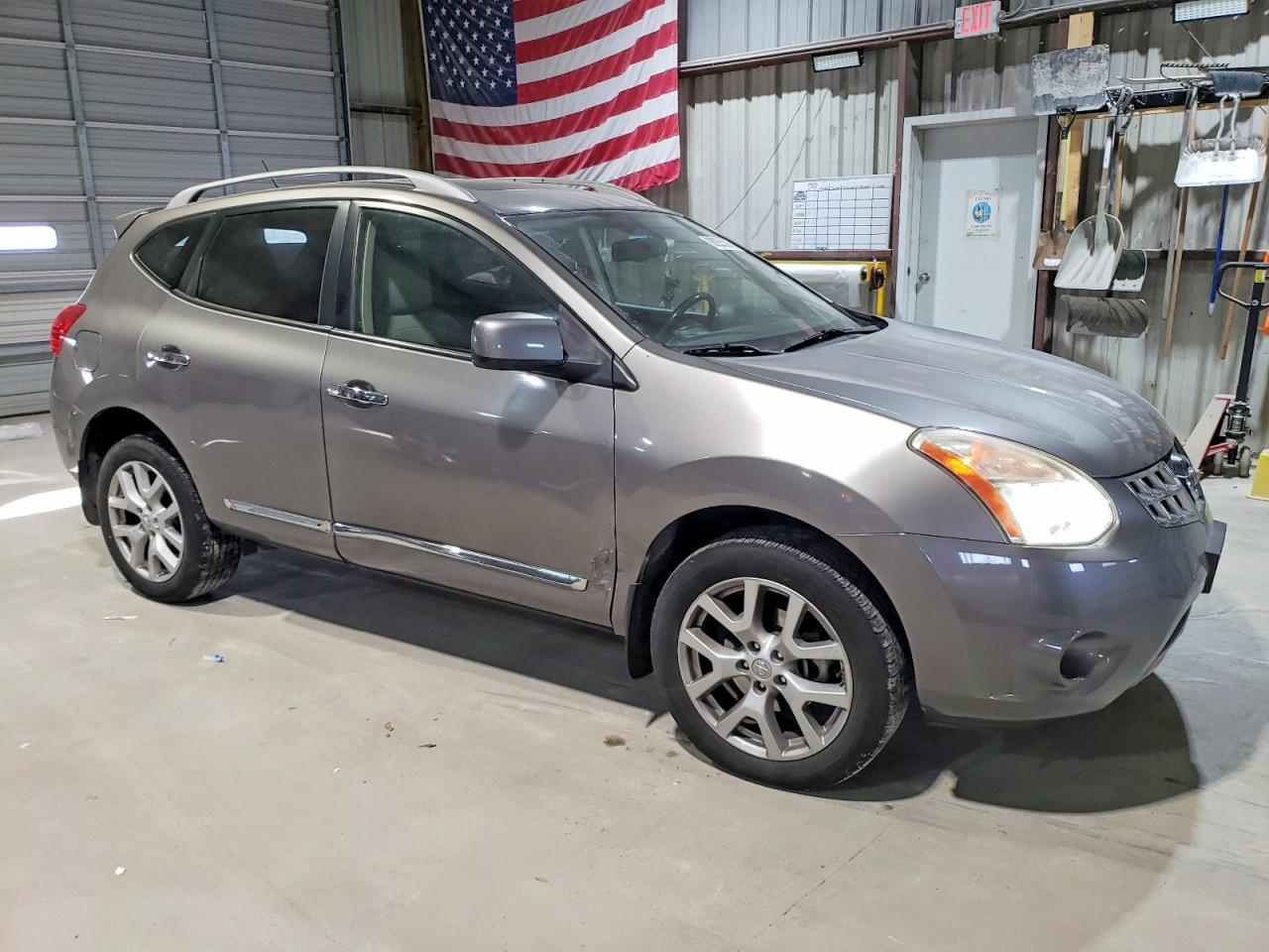 2011 NISSAN ROGUE S photo 4
