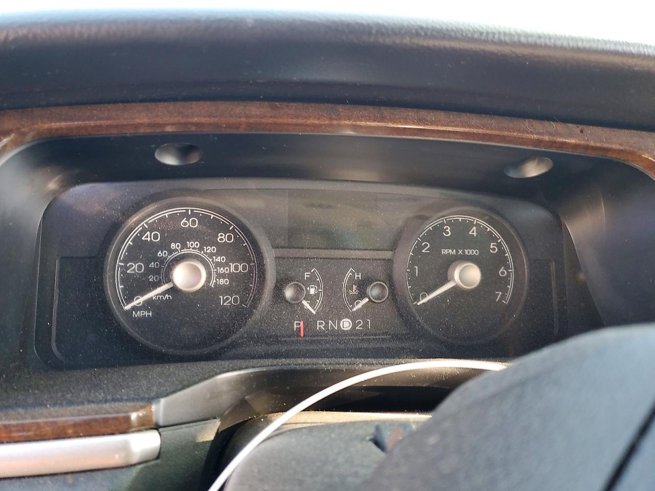 2006 LINCOLN TOWN CAR SIGNATURE LIMITED photo 9