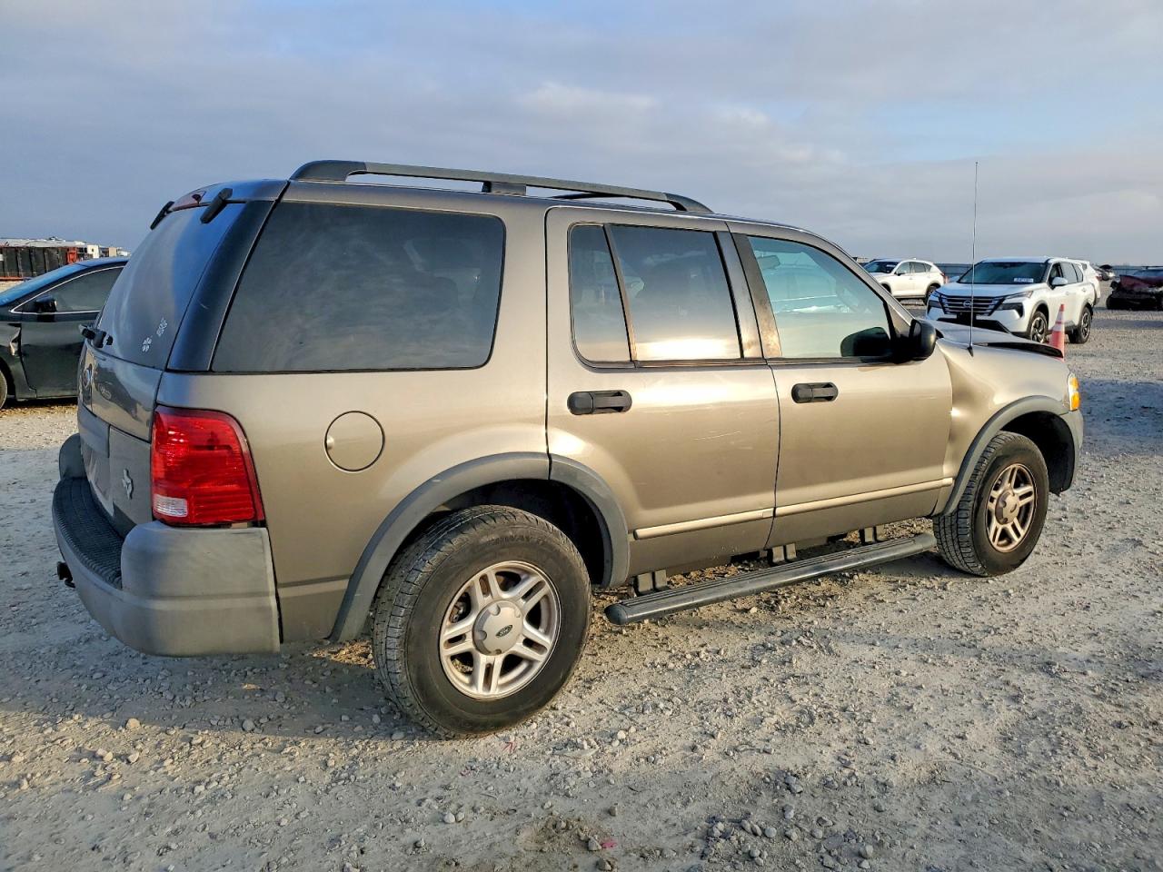 2003 FORD EXPLORER XLS photo 3