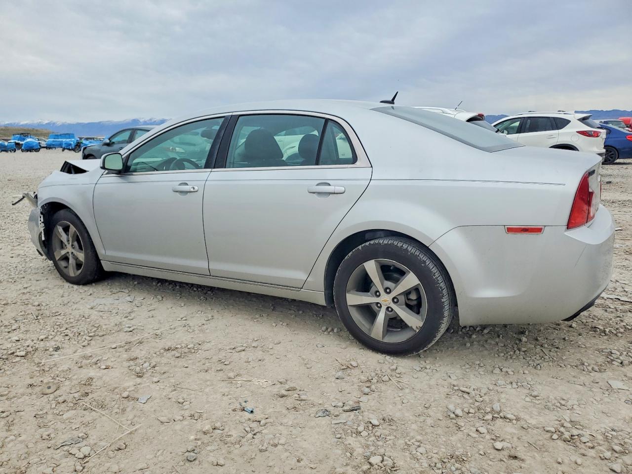 2011 CHEVROLET MALIBU 1LT photo 2
